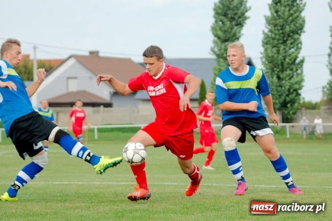 Zdjęcie w galerii na portalu naszraciborz.pl: A klasa: Dariusz Binek uratował punkt dla Studziennej. Kobylski Płomień stłumiony wiadomości z regionu
