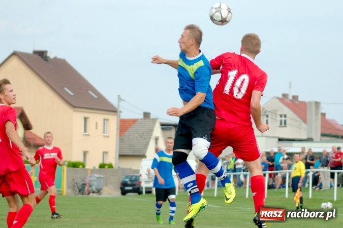 Zdjęcie w galerii na portalu naszraciborz.pl: A klasa: Dariusz Binek uratował punkt dla Studziennej. Kobylski Płomień stłumiony wiadomości z regionu