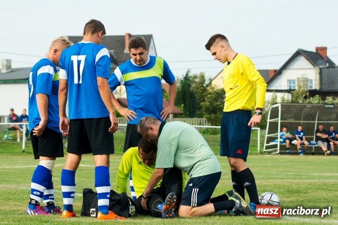 Zdjęcie w galerii na portalu naszraciborz.pl: A klasa: Dariusz Binek uratował punkt dla Studziennej. Kobylski Płomień stłumiony wiadomości z regionu