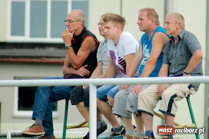 Zdjęcie w galerii na portalu naszraciborz.pl: A klasa: Dariusz Binek uratował punkt dla Studziennej. Kobylski Płomień stłumiony wiadomości z regionu