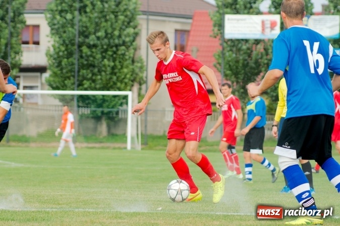 Zdjęcie w galerii na portalu naszraciborz.pl: A klasa: Dariusz Binek uratował punkt dla Studziennej. Kobylski Płomień stłumiony wiadomości z regionu