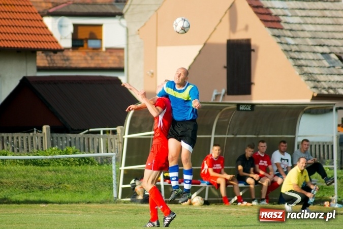 Zdjęcie w galerii na portalu naszraciborz.pl: A klasa: Dariusz Binek uratował punkt dla Studziennej. Kobylski Płomień stłumiony wiadomości z regionu