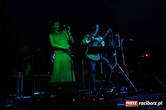 Zdjęcie w galerii na portalu naszraciborz.pl: BOSSA NOVA wieczorową porą na przystani  wiadomości z regionu