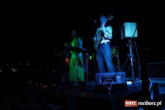 Zdjęcie w galerii na portalu naszraciborz.pl: BOSSA NOVA wieczorową porą na przystani  wiadomości z regionu