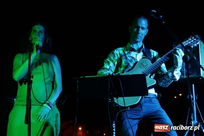 Zdjęcie w galerii na portalu naszraciborz.pl: BOSSA NOVA wieczorową porą na przystani  wiadomości z regionu