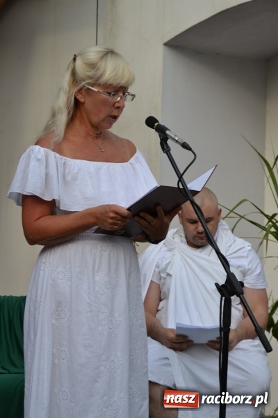 Zdjęcie w galerii na portalu naszraciborz.pl: Narodowe Czytanie 2016 na Zamku Piastowskim za nami wiadomości z regionu