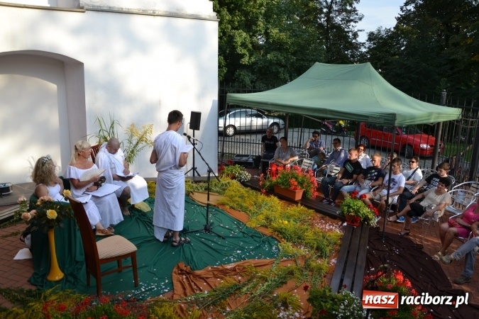 Zdjęcie w galerii na portalu naszraciborz.pl: Narodowe Czytanie 2016 na Zamku Piastowskim za nami wiadomości z regionu