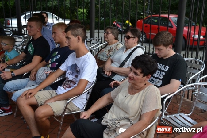 Zdjęcie w galerii na portalu naszraciborz.pl: Narodowe Czytanie 2016 na Zamku Piastowskim za nami wiadomości z regionu