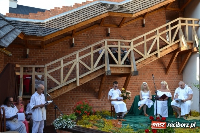 Zdjęcie w galerii na portalu naszraciborz.pl: Narodowe Czytanie 2016 na Zamku Piastowskim za nami wiadomości z regionu