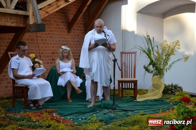 Zdjęcie w galerii na portalu naszraciborz.pl: Narodowe Czytanie 2016 na Zamku Piastowskim za nami wiadomości z regionu