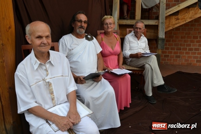 Zdjęcie w galerii na portalu naszraciborz.pl: Narodowe Czytanie 2016 na Zamku Piastowskim za nami wiadomości z regionu