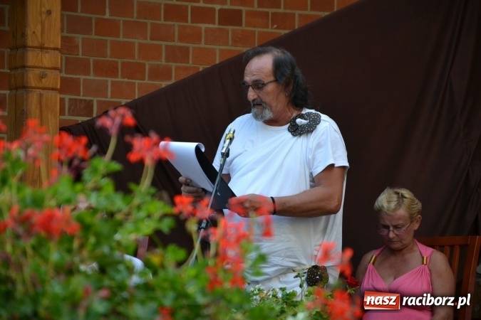 Zdjęcie w galerii na portalu naszraciborz.pl: Narodowe Czytanie 2016 na Zamku Piastowskim za nami wiadomości z regionu