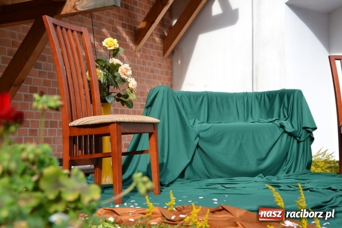 Zdjęcie w galerii na portalu naszraciborz.pl: Narodowe Czytanie 2016 na Zamku Piastowskim za nami wiadomości z regionu