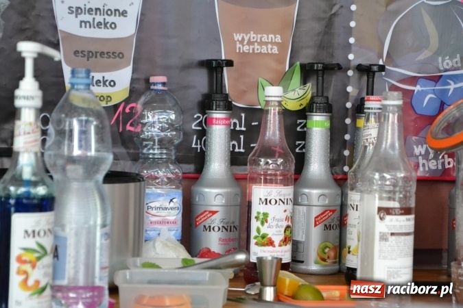 Zdjęcie w galerii na portalu naszraciborz.pl: Około siedem tysięcy osób stołowało się w sobotę na zamku wiadomości z regionu