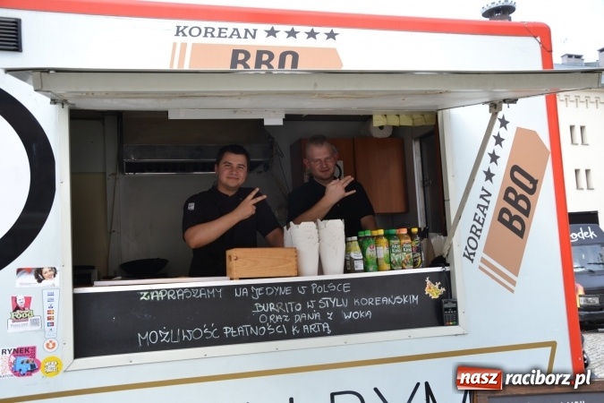 Zdjęcie w galerii na portalu naszraciborz.pl: Około siedem tysięcy osób stołowało się w sobotę na zamku wiadomości z regionu