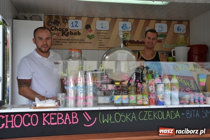Zdjęcie w galerii na portalu naszraciborz.pl: Około siedem tysięcy osób stołowało się w sobotę na zamku wiadomości z regionu