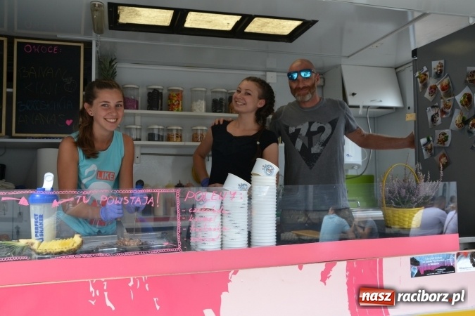 Zdjęcie w galerii na portalu naszraciborz.pl: Około siedem tysięcy osób stołowało się w sobotę na zamku wiadomości z regionu