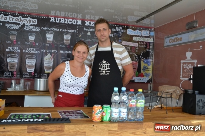 Zdjęcie w galerii na portalu naszraciborz.pl: Około siedem tysięcy osób stołowało się w sobotę na zamku wiadomości z regionu