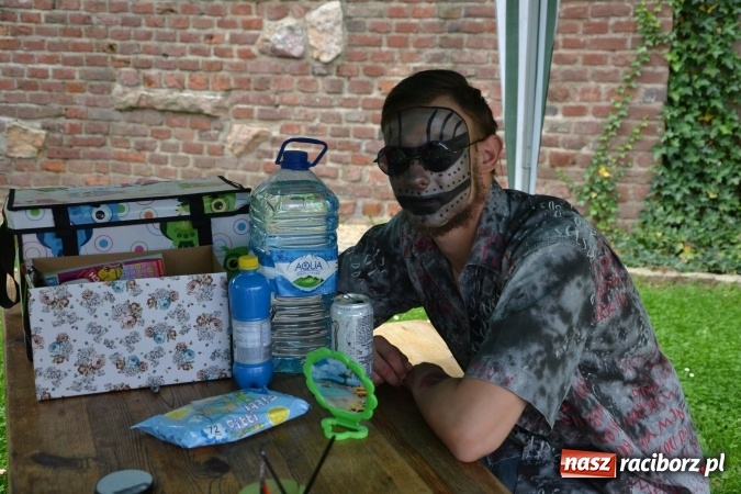 Zdjęcie w galerii na portalu naszraciborz.pl: Około siedem tysięcy osób stołowało się w sobotę na zamku wiadomości z regionu