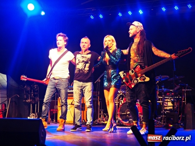 Zdjęcie w galerii na portalu naszraciborz.pl: DODA na finał Dnia Energetyka w AquaBraxie  wiadomości z regionu