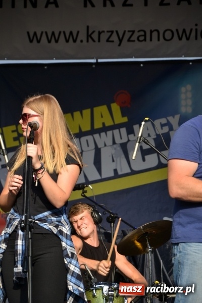 Zdjęcie w galerii na portalu naszraciborz.pl: Mocne muzyczne pożegnanie wakacji w Tworkowie. Zagrał TABU  wiadomości z regionu