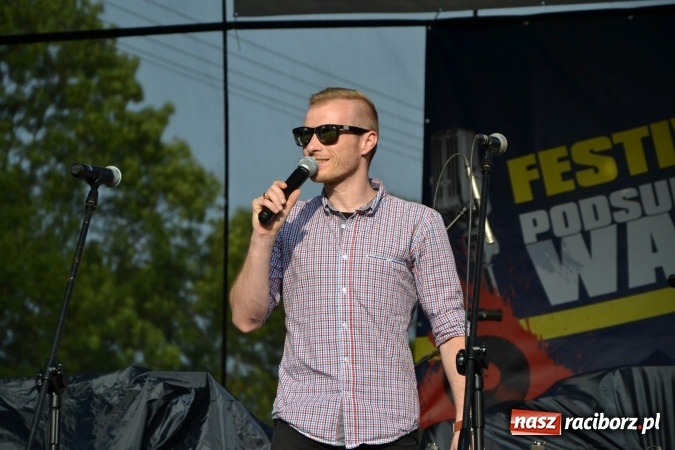 Zdjęcie w galerii na portalu naszraciborz.pl: Mocne muzyczne pożegnanie wakacji w Tworkowie. Zagrał TABU  wiadomości z regionu