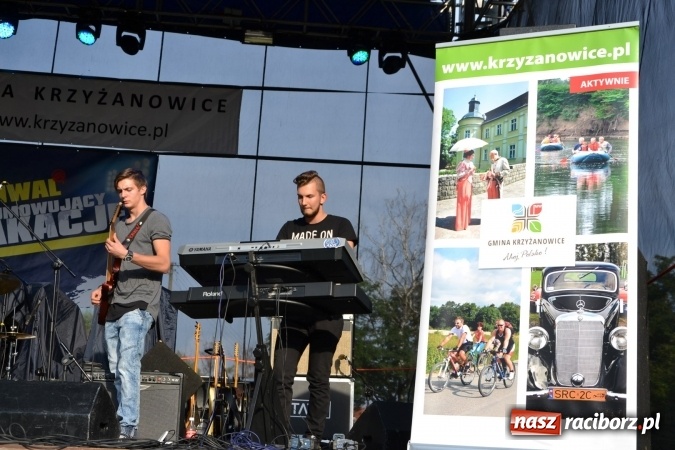 Zdjęcie w galerii na portalu naszraciborz.pl: Mocne muzyczne pożegnanie wakacji w Tworkowie. Zagrał TABU  wiadomości z regionu