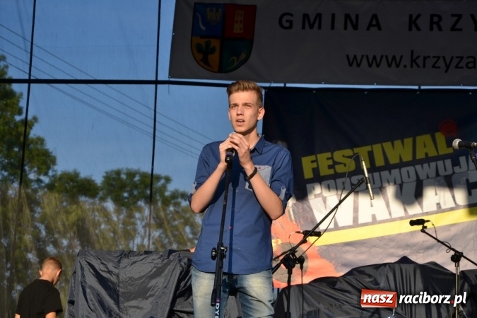 Zdjęcie w galerii na portalu naszraciborz.pl: Mocne muzyczne pożegnanie wakacji w Tworkowie. Zagrał TABU  wiadomości z regionu