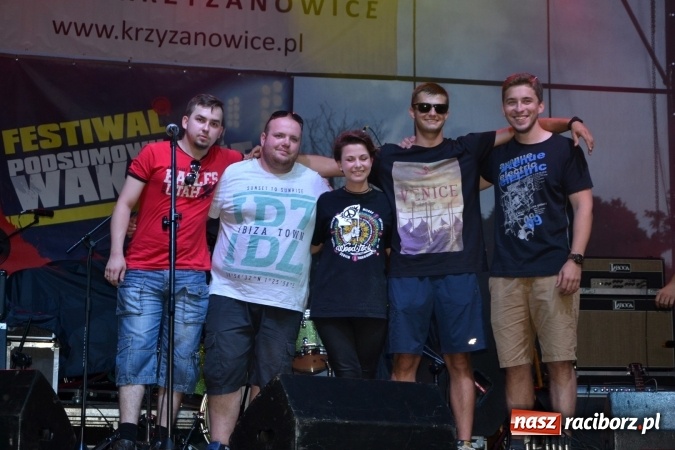 Zdjęcie w galerii na portalu naszraciborz.pl: Mocne muzyczne pożegnanie wakacji w Tworkowie. Zagrał TABU  wiadomości z regionu