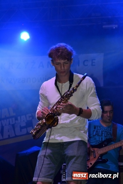 Zdjęcie w galerii na portalu naszraciborz.pl: Mocne muzyczne pożegnanie wakacji w Tworkowie. Zagrał TABU  wiadomości z regionu