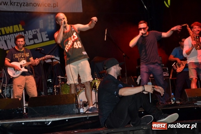 Zdjęcie w galerii na portalu naszraciborz.pl: Mocne muzyczne pożegnanie wakacji w Tworkowie. Zagrał TABU  wiadomości z regionu