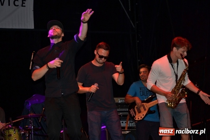 Zdjęcie w galerii na portalu naszraciborz.pl: Mocne muzyczne pożegnanie wakacji w Tworkowie. Zagrał TABU  wiadomości z regionu