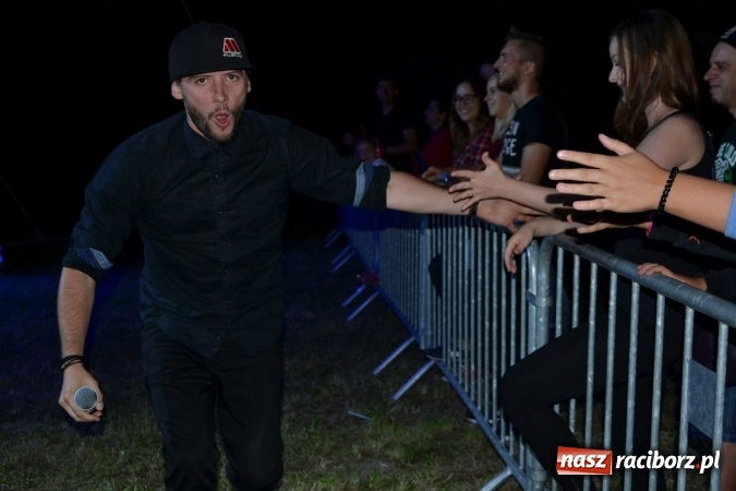 Zdjęcie w galerii na portalu naszraciborz.pl: Mocne muzyczne pożegnanie wakacji w Tworkowie. Zagrał TABU  wiadomości z regionu