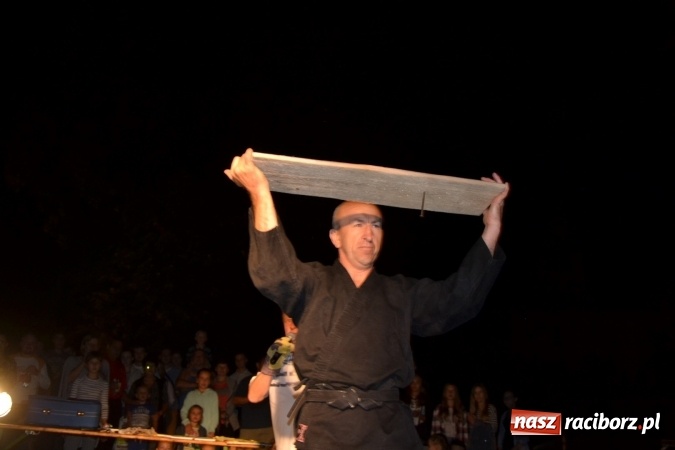 Zdjęcie w galerii na portalu naszraciborz.pl: Mocne muzyczne pożegnanie wakacji w Tworkowie. Zagrał TABU  wiadomości z regionu