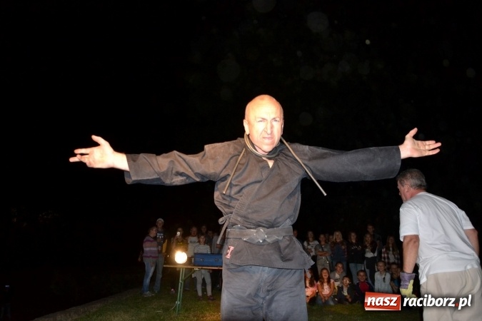 Zdjęcie w galerii na portalu naszraciborz.pl: Mocne muzyczne pożegnanie wakacji w Tworkowie. Zagrał TABU  wiadomości z regionu