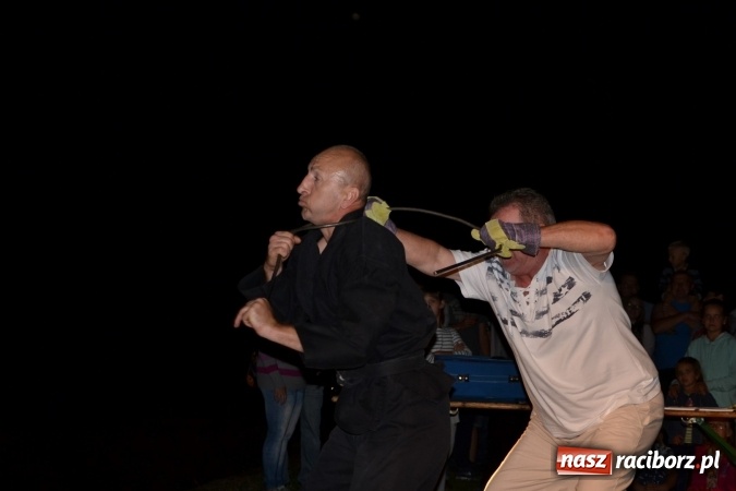 Zdjęcie w galerii na portalu naszraciborz.pl: Mocne muzyczne pożegnanie wakacji w Tworkowie. Zagrał TABU  wiadomości z regionu