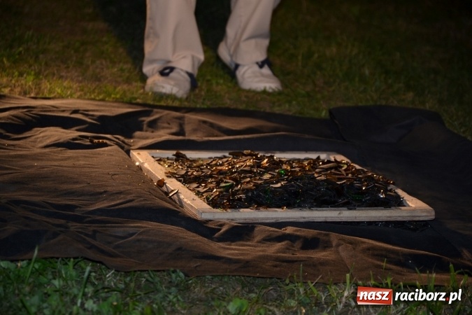 Zdjęcie w galerii na portalu naszraciborz.pl: Mocne muzyczne pożegnanie wakacji w Tworkowie. Zagrał TABU  wiadomości z regionu