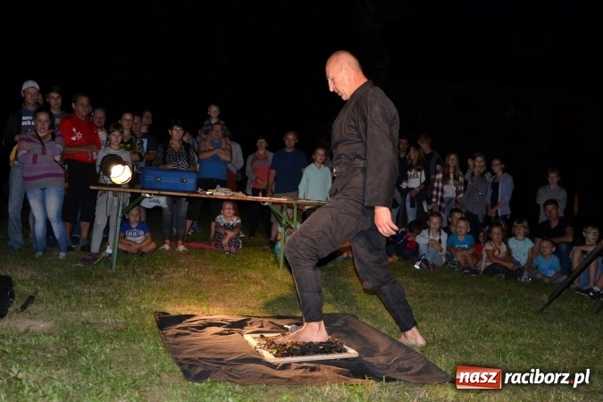 Zdjęcie w galerii na portalu naszraciborz.pl: Mocne muzyczne pożegnanie wakacji w Tworkowie. Zagrał TABU  wiadomości z regionu