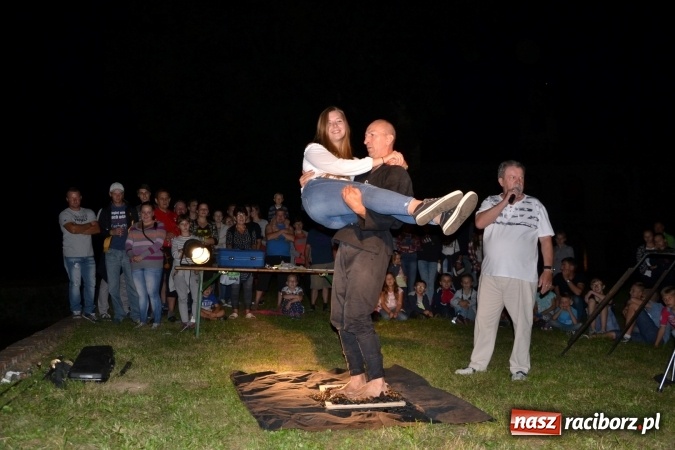 Zdjęcie w galerii na portalu naszraciborz.pl: Mocne muzyczne pożegnanie wakacji w Tworkowie. Zagrał TABU  wiadomości z regionu