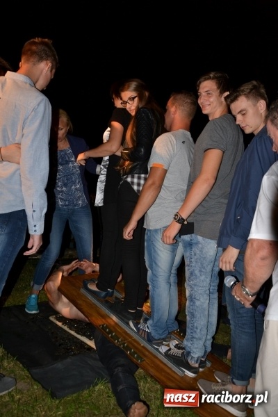 Zdjęcie w galerii na portalu naszraciborz.pl: Mocne muzyczne pożegnanie wakacji w Tworkowie. Zagrał TABU  wiadomości z regionu