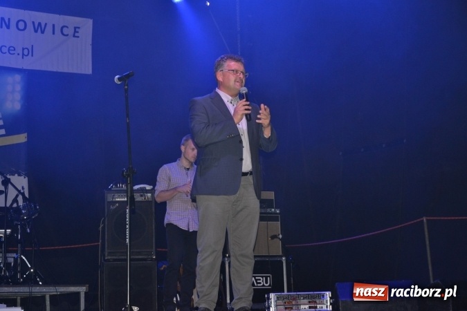 Zdjęcie w galerii na portalu naszraciborz.pl: Mocne muzyczne pożegnanie wakacji w Tworkowie. Zagrał TABU  wiadomości z regionu