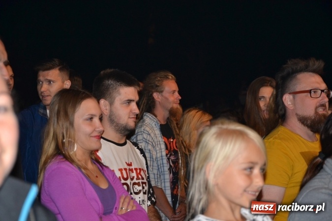 Zdjęcie w galerii na portalu naszraciborz.pl: Mocne muzyczne pożegnanie wakacji w Tworkowie. Zagrał TABU  wiadomości z regionu