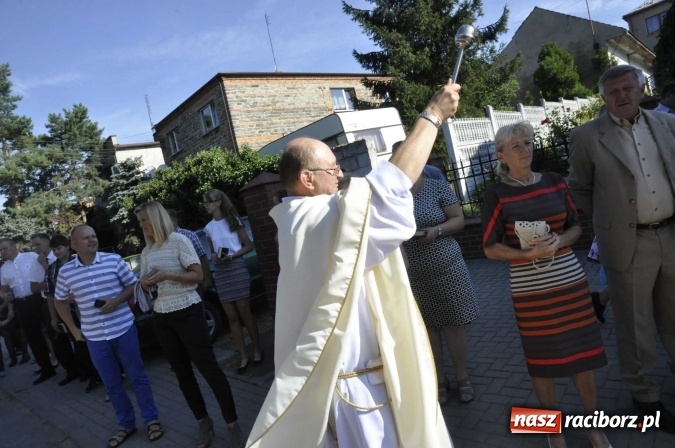 Zdjęcie w galerii na portalu naszraciborz.pl: Dożynki 2016. W Gamowie najmłodsi wypełnili korowód wiadomości z regionu