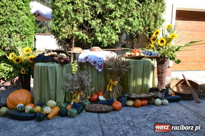 Zdjęcie w galerii na portalu naszraciborz.pl: Dożynki 2016. Parafia Tworków dziękuje dziś za plony wiadomości z regionu