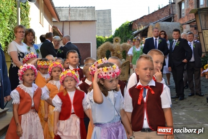 Zdjęcie w galerii na portalu naszraciborz.pl: Dożynki 2016. Parafia Tworków dziękuje dziś za plony wiadomości z regionu