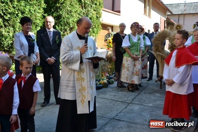 Zdjęcie w galerii na portalu naszraciborz.pl: Dożynki 2016. Parafia Tworków dziękuje dziś za plony wiadomości z regionu