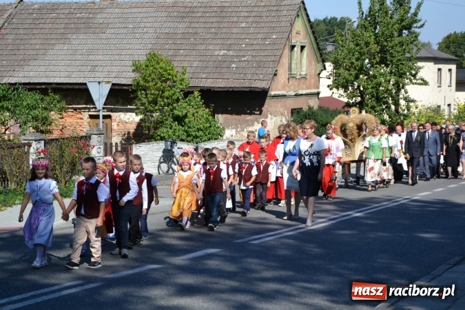 Zdjęcie w galerii na portalu naszraciborz.pl: Dożynki 2016. Parafia Tworków dziękuje dziś za plony wiadomości z regionu