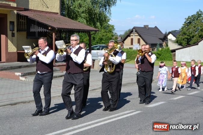 Zdjęcie w galerii na portalu naszraciborz.pl: Dożynki 2016. Parafia Tworków dziękuje dziś za plony wiadomości z regionu
