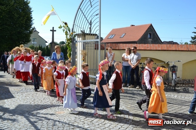 Zdjęcie w galerii na portalu naszraciborz.pl: Dożynki 2016. Parafia Tworków dziękuje dziś za plony wiadomości z regionu