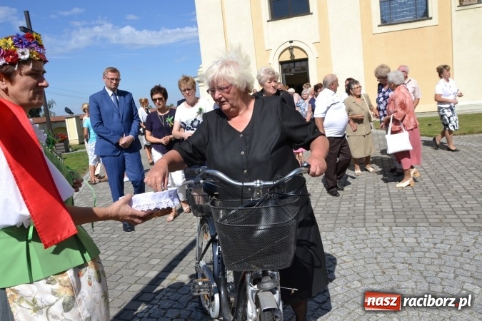 Zdjęcie w galerii na portalu naszraciborz.pl: Dożynki 2016. Parafia Tworków dziękuje dziś za plony wiadomości z regionu